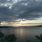 גלה מדוע המשפיענית הזו מכנה הורים אגואיסטים שמחריבים את כדור הארץ ומה המשמעות של הדברים הללו לעתיד הילדים ולסביבה שלנו.